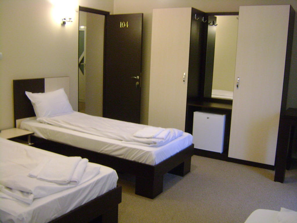 Hotel Babilon Bucureşti Phòng bức ảnh